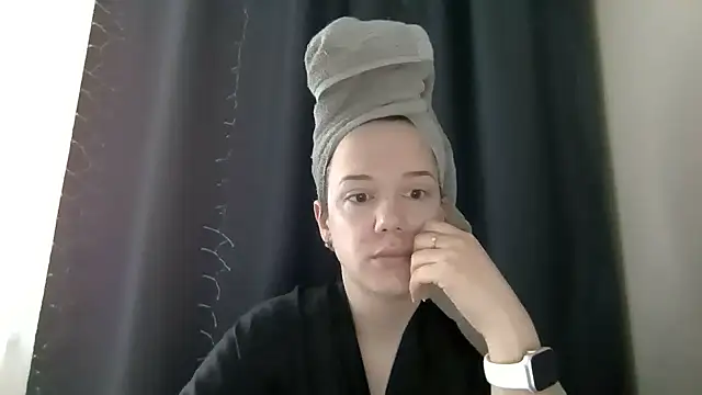 Snapshot of Nivella chatting on 06-24-26, 09:52 Nivella online show from 06-24-26, 09:52