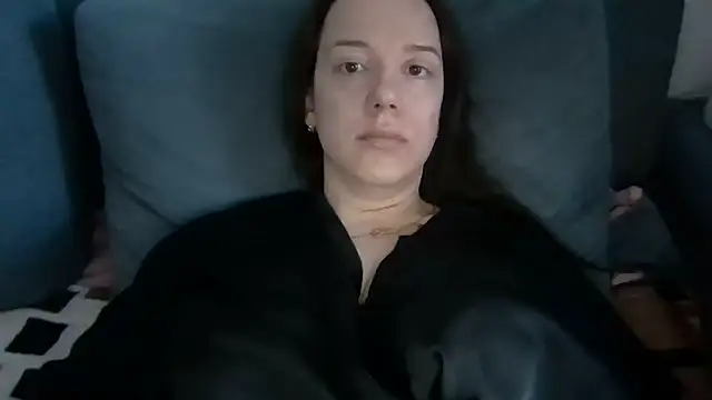 Snapshot of Nivella chatting on 06-26-26, 10:19 Nivella online show from 06-26-26, 10:19