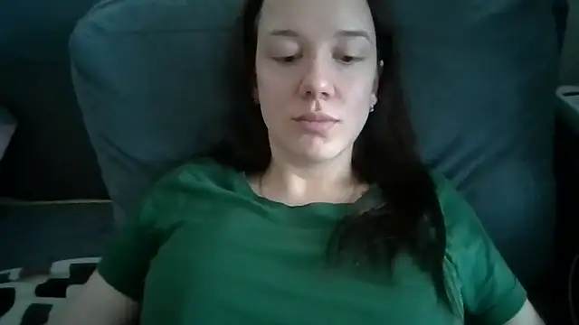 Snapshot of Nivella chatting on 07-05-26, 10:11 Nivella online show from 07-05-26, 10:11