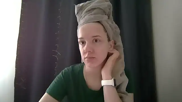 Snapshot of Nivella chatting on 07-06-26, 06:54 Nivella online show from 07-06-26, 06:54