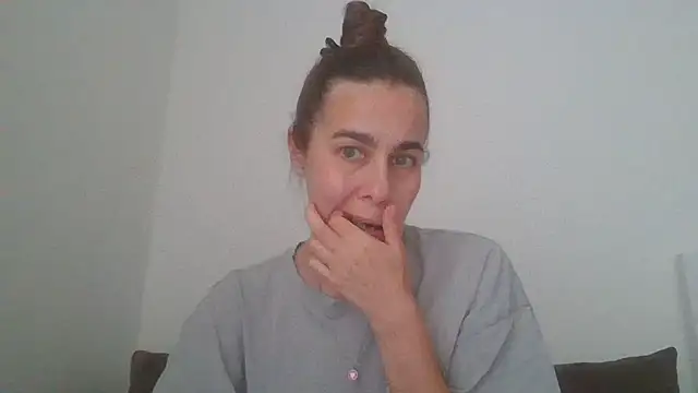 Snapshot of Vanelleda chatting on 07-08-26, 12:53 Vanelleda online show from 07-08-26, 12:53