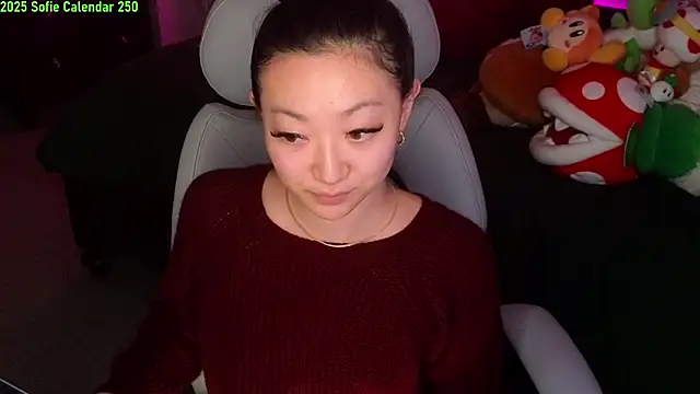 Snapshot of MySweetSofie chatting on 01-11-25, 12:44 MySweetSofie online show from 01-11-25, 12:44