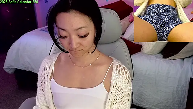 Snapshot of MySweetSofie chatting on 01-26-25, 08:02 MySweetSofie online show from 01-26-25, 08:02