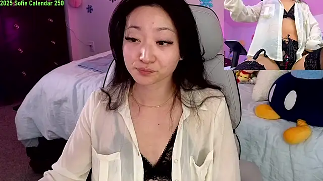 Snapshot of MySweetSofie chatting on 02-02-25, 01:34 MySweetSofie online show from 02-02-25, 01:34