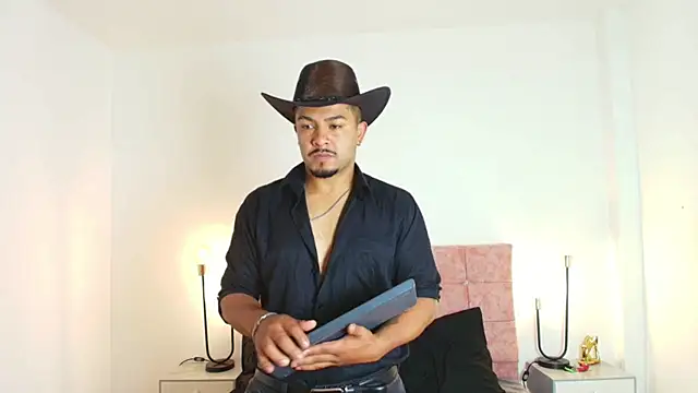 Snapshot of BrunoSilva_ chatting on 06-26-26, 12:20 BrunoSilva online show from 06-26-26, 12:20