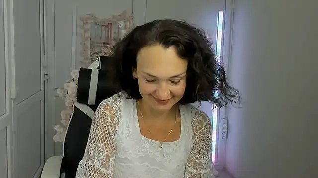 Snapshot of OliviaKateee chatting on 06-26-26, 06:07 OliviaKateee online show from 06-26-26, 06:07
