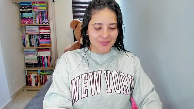 Snapshot of foxwen chatting on 07-18-26, 03:05 foxwen online show from 07-18-26, 03:05