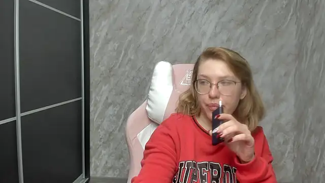 Reginasmilee online show from 02-26-25, 02:48