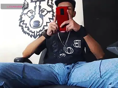 Snapshot of WOLFMONSTERDICK chatting on 12-06-24, 05:09 WOLFMONSTERDICK online show from 12-06-24, 05:09