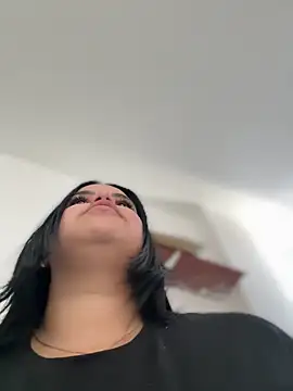 AliceStarshine online show from 10-18-25, 05:46