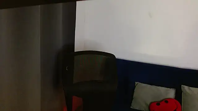 lispetite online show from 09-10-25, 05:07