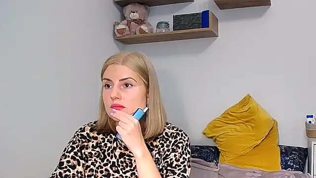 alisenties online show from 09-19-25, 03:02