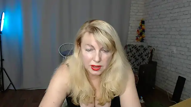 Samantha Si online show from 12-14-24, 05:14