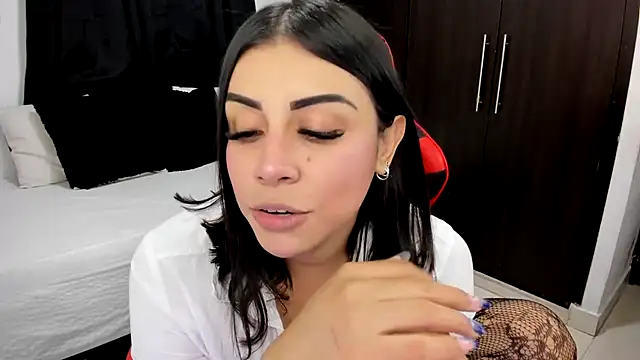 lucy007  online show from 09-24-25, 11:19