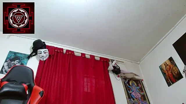 Amanda Valeska online show from 12-18-25, 05:41