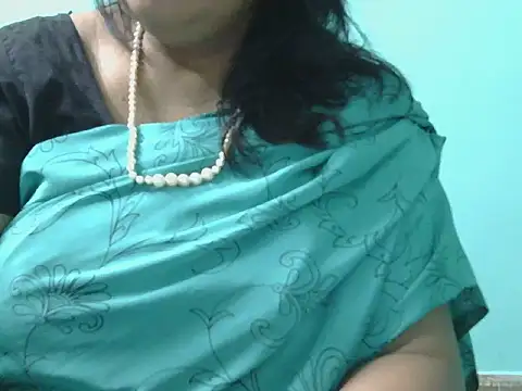 Snapshot of Sweet_ritika143 chatting on 08-05-26, 07:44 Sweet ritika143 online show from 08-05-26, 07:44