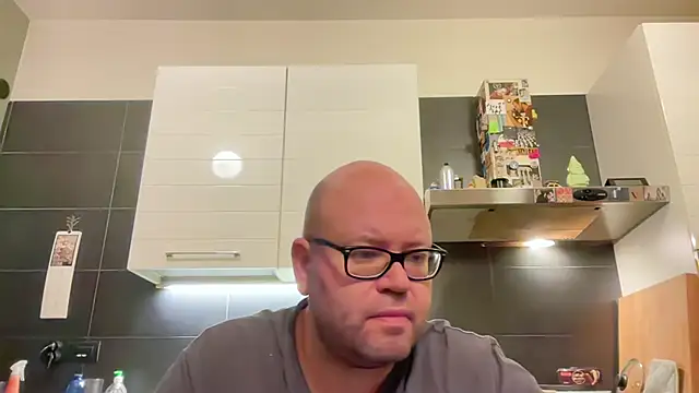 theitalianbear online show from 10-24-25, 12:41