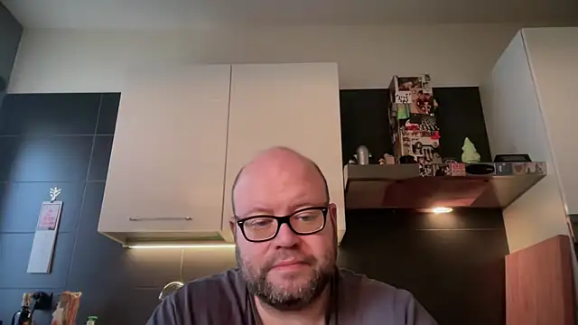 theitalianbear online show from 02-10-26, 07:12