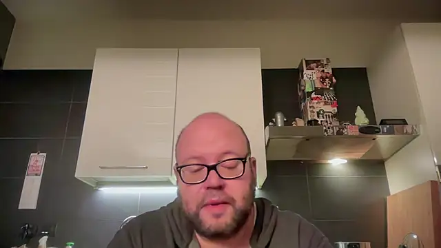 theitalianbear online show from 02-11-26, 05:51