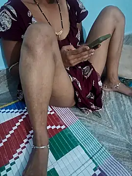 Snapshot of MEERA8008 chatting on 08-06-26, 12:01 MEERA8008 online show from 08-06-26, 12:01