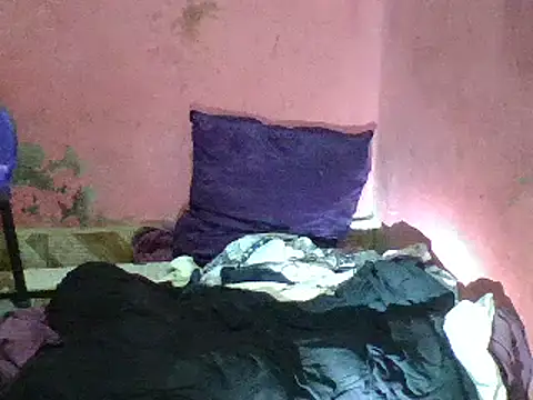 Snapshot of blakkvirus chatting on 03-11-25, 01:37 blakkvirus online show from 03-11-25, 01:37