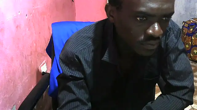 Snapshot of blakkvirus chatting on 09-27-25, 10:37 blakkvirus online show from 09-27-25, 10:37