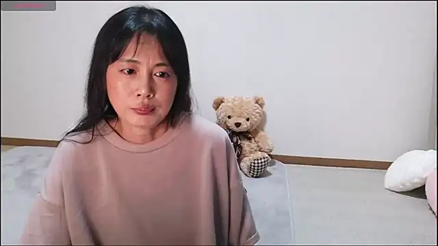 Snapshot of shioyakisoba chatting on 08-03-26, 11:05 shioyakisoba online show from 08-03-26, 11:05