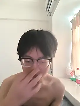 Snapshot of WAngBen_ chatting on 08-03-26, 05:28 WAngBen online show from 08-03-26, 05:28