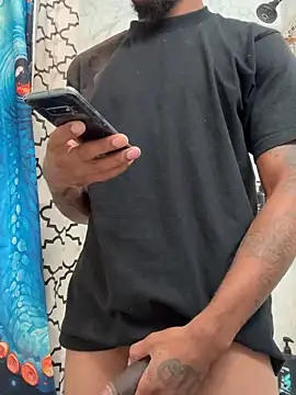 Snapshot of BigdaddyD1400 chatting on 09-09-25, 05:40 BigdaddyD1400 online show from 09-09-25, 05:40