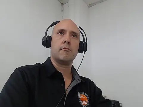 Snapshot of jpcowbow chatting on 08-04-26, 03:14 jpcowbow online show from 08-04-26, 03:14