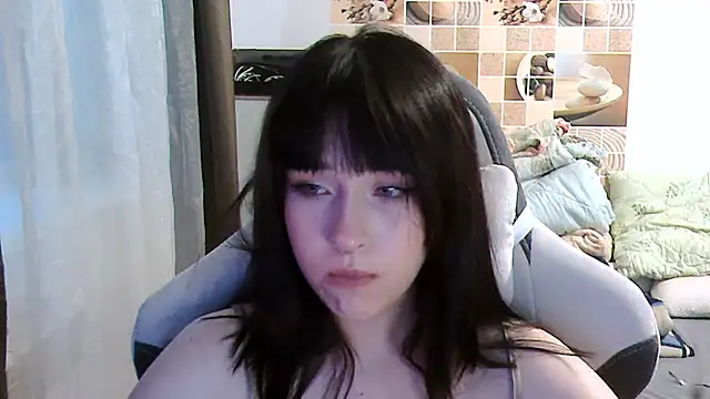 Snapshot of EvaHurt chatting on 08-06-26, 04:42 EvaHurt online show from 08-06-26, 04:42