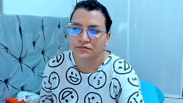 MARILYN GARCIA online show from 01-15-25, 02:56