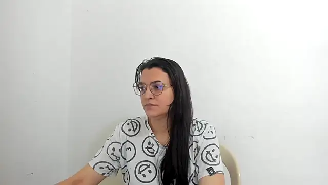 MARILYN GARCIA online show from 09-10-25, 01:33