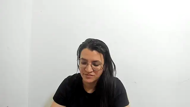 MARILYN GARCIA online show from 09-16-25, 01:23