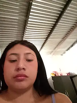 Snapshot of kerly_20 chatting on 08-08-26, 02:25 kerly 20 online show from 08-08-26, 02:25