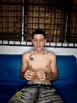Snapshot of MaxHornyLatin chatting on 08-07-26, 01:40 MaxHornyLatin online show from 08-07-26, 01:40