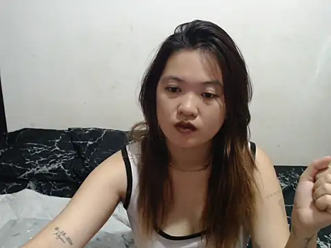 Snapshot of honey_asian69 chatting on 08-06-26, 05:09 honey asian69 online show from 08-06-26, 05:09