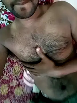 Snapshot of Raj_love12 chatting on 08-07-26, 04:36 Raj love12 online show from 08-07-26, 04:36