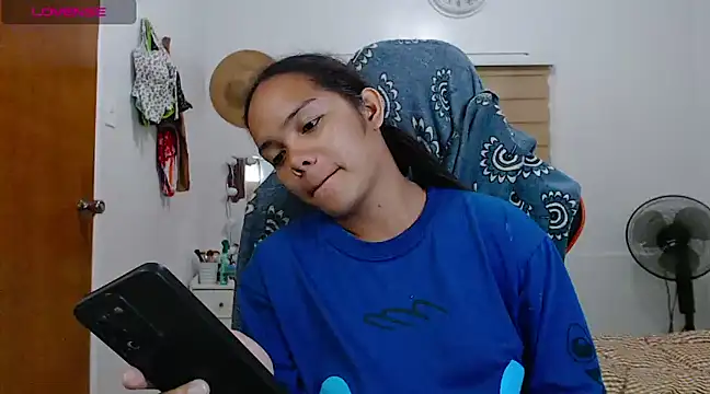 Snapshot of ava_sheeks chatting on 03-20-25, 06:31 ava sheeks online show from 03-20-25, 06:31