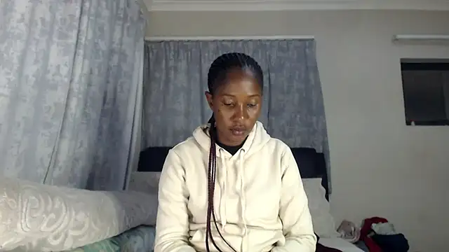 Snapshot of leanna23 chatting on 11-23-25, 06:41 leanna23 online show from 11-23-25, 06:41