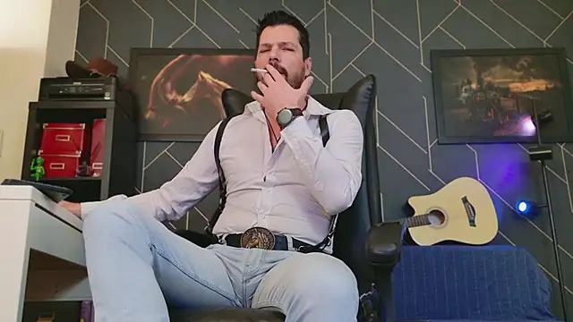 Snapshot of ChrisKox chatting on 01-13-25, 08:37 ChrisKox online show from 01-13-25, 08:37