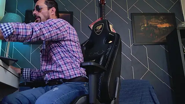 ChrisKox online show from 02-26-26, 01:32