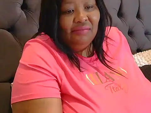 Snapshot of nancy111 chatting on 10-24-25, 02:19 nancy111 online show from 10-24-25, 02:19