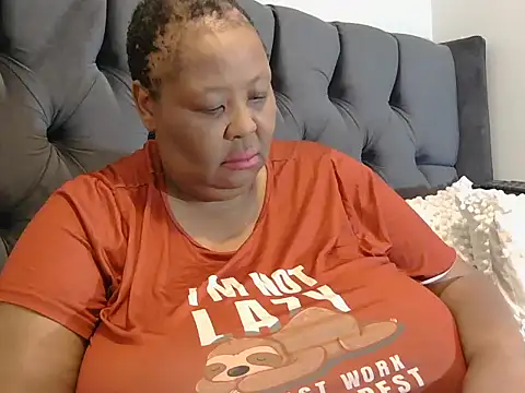 Snapshot of nancy111 chatting on 11-04-25, 01:48 nancy111 online show from 11-04-25, 01:48