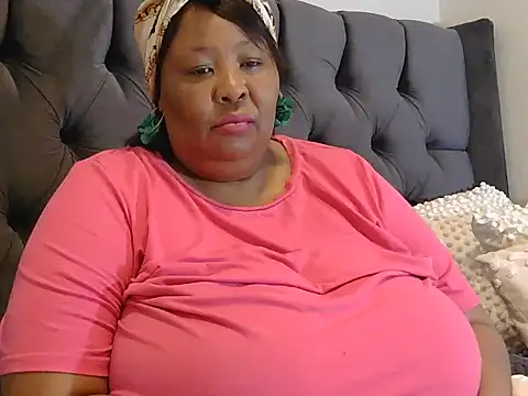 Snapshot of nancy111 chatting on 11-12-25, 03:45 nancy111 online show from 11-12-25, 03:45