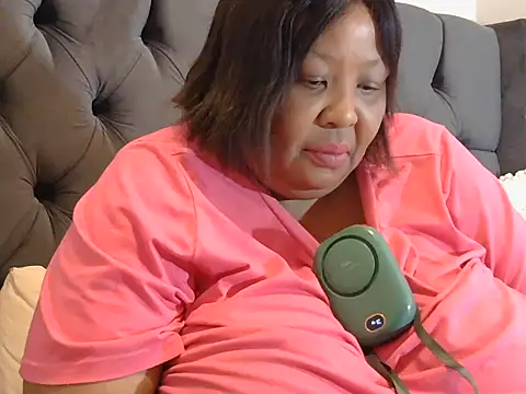 Snapshot of nancy111 chatting on 11-13-25, 03:55 nancy111 online show from 11-13-25, 03:55