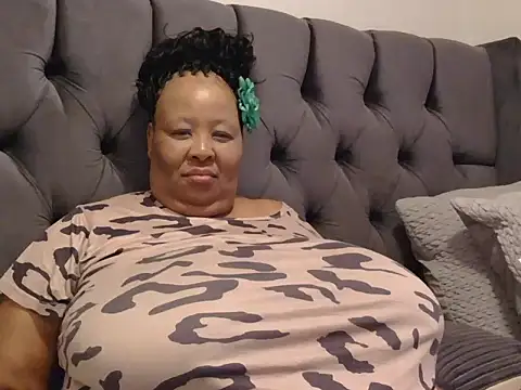 Snapshot of nancy111 chatting on 11-28-25, 02:53 nancy111 online show from 11-28-25, 02:53