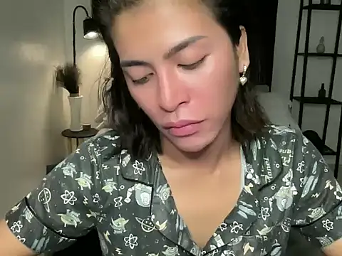 your bianca69 online show from 02-18-25, 06:04