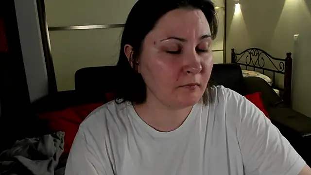 Snapshot of MarySwon chatting on 03-18-25, 05:10 MarySwon online show from 03-18-25, 05:10