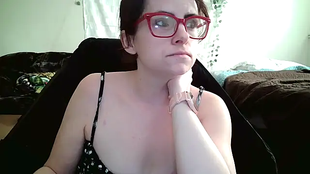 JessaBella online show from 10-22-25, 03:01